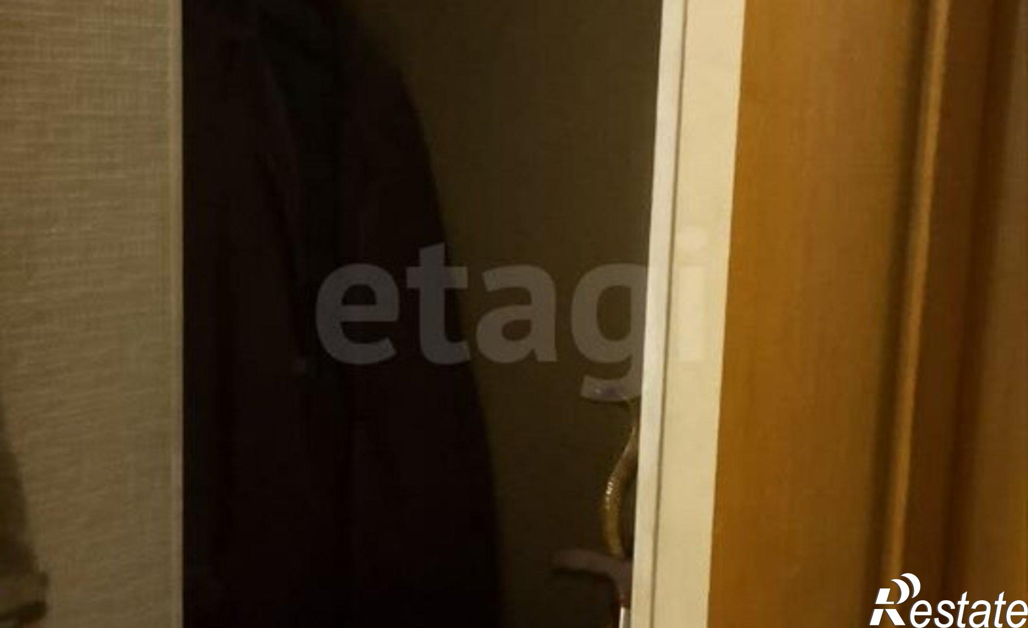 Купить квартиру за 10 000 000 рублей на Молодежный пр-кт, 15А