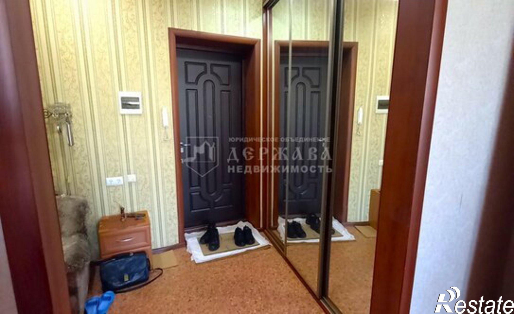 Купить квартиру за 4 500 000 рублей на Инициативная улица, 106