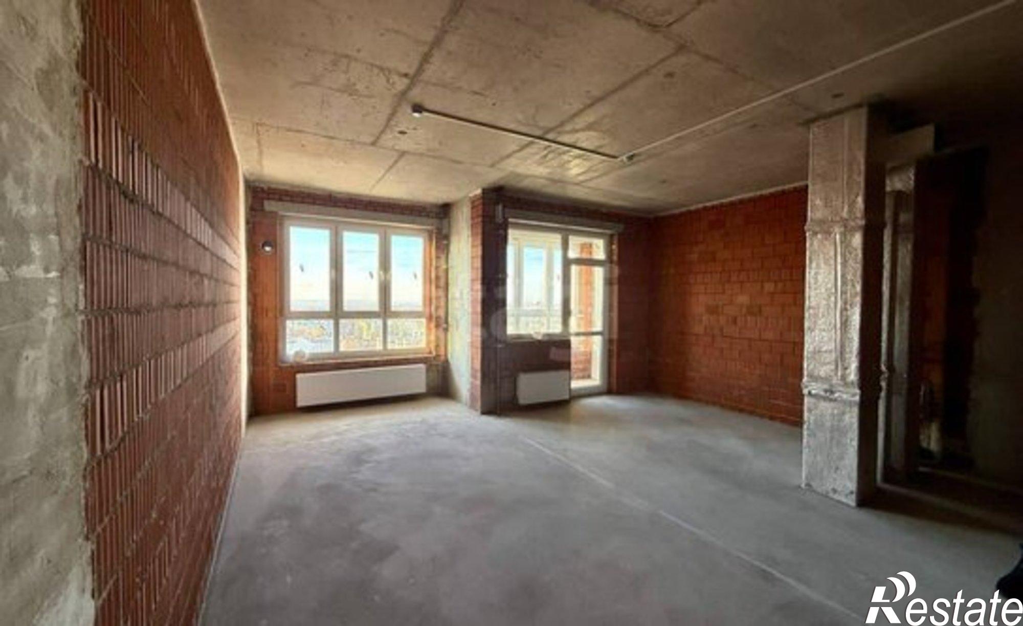 Купить квартиру за 4 250 000 рублей на улица 1-я Линия, 24