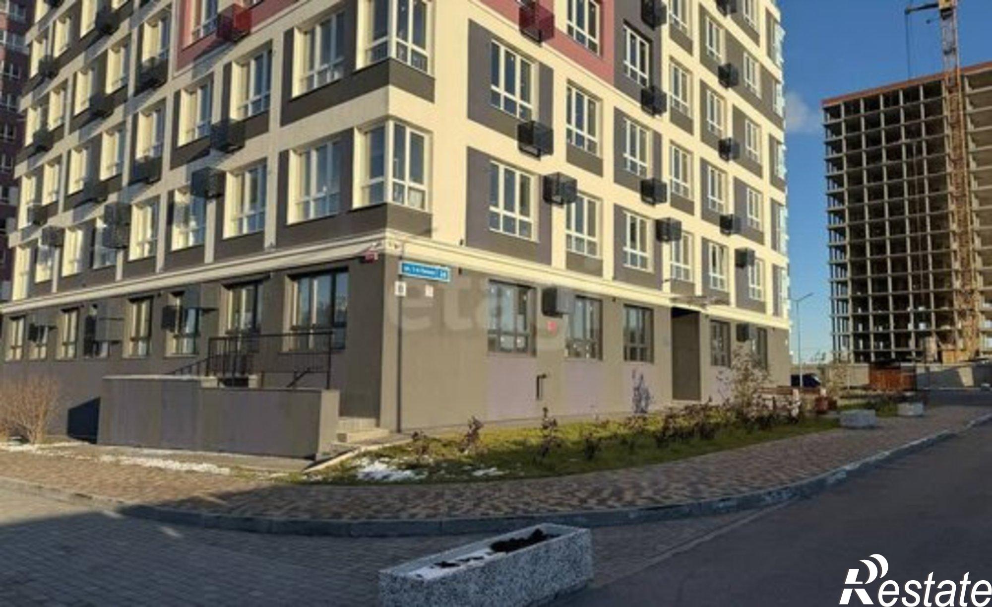 Купить квартиру за 4 250 000 рублей на улица 1-я Линия, 24