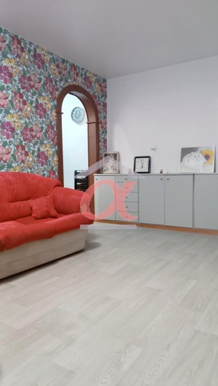 3-комн квартира Строителей бульвар, 16