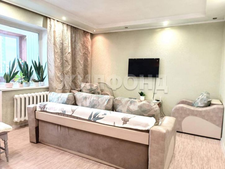 3-комн квартира Сибиряков-Гвардейцев улица, д.24А