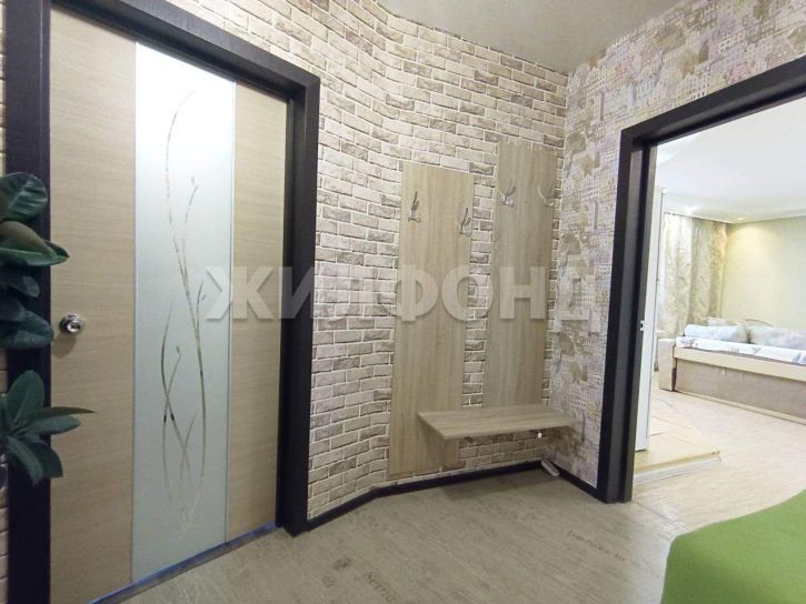 3-комн квартира Сибиряков-Гвардейцев улица, д.24А