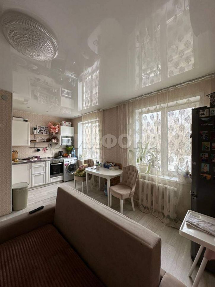 3-комн квартира Шорникова улица, д.15