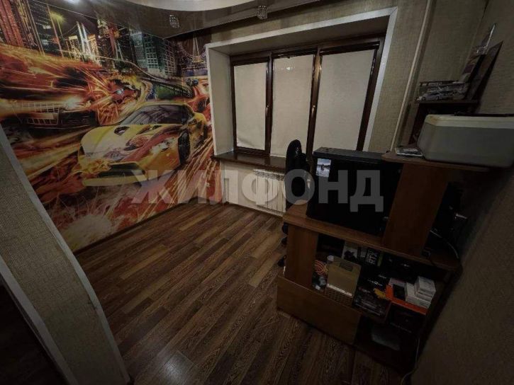 3-комн квартира Сибиряков-Гвардейцев улица, д.6