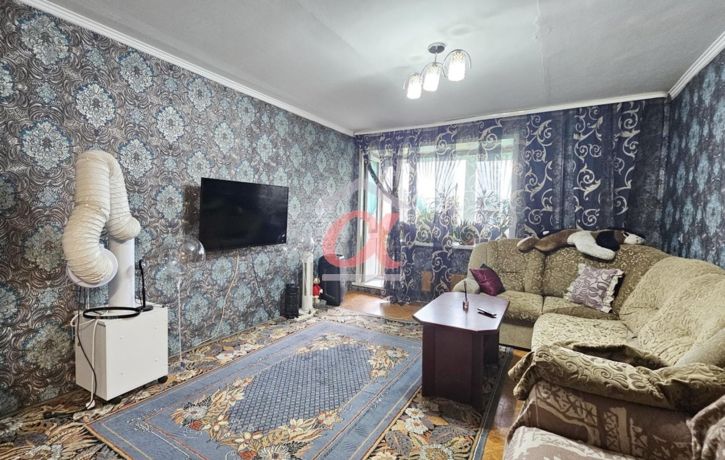 4-комн квартира Космическая улица, 37