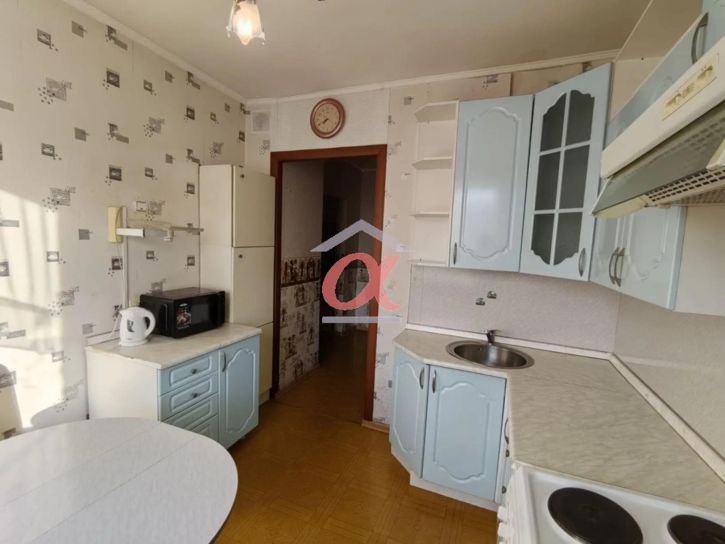 4-комн квартира Комсомольский проспект, 49