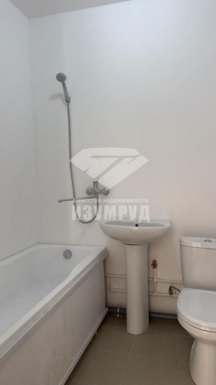 2-комн квартира Веры Волошиной, 22А