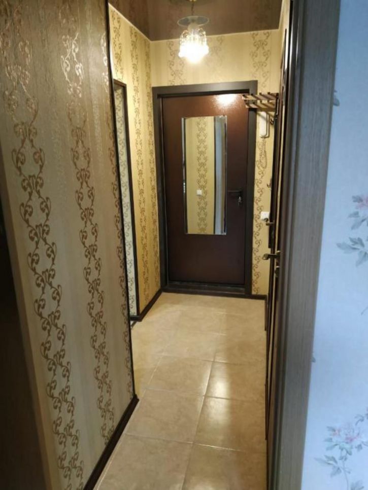 2-комн квартира б-р Строителей, 41