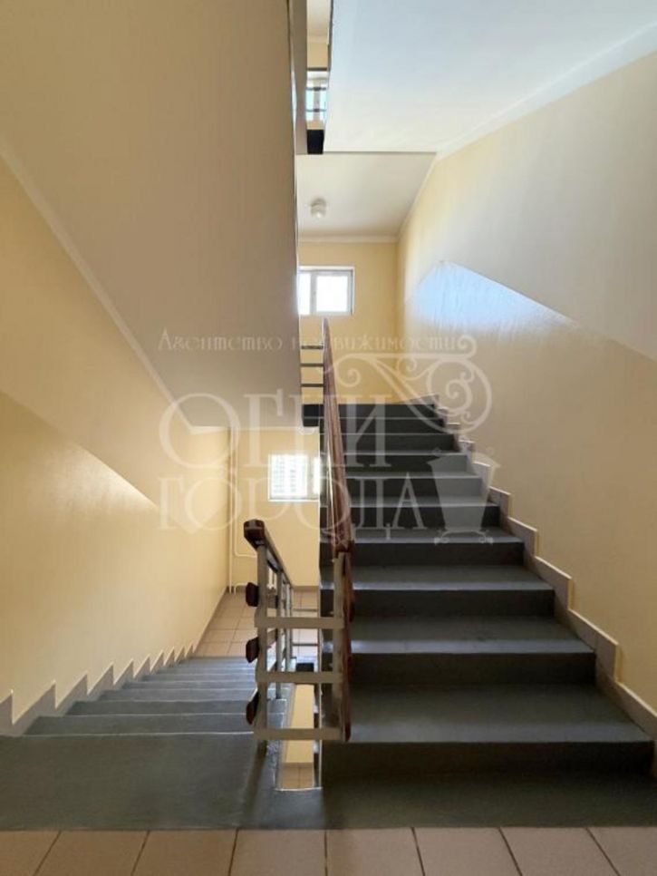 3-комн квартира Строителей бульвар, 53