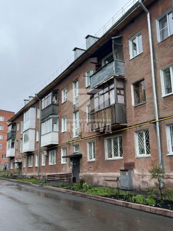 2-комн квартира Шахтеров пр-кт, 37
