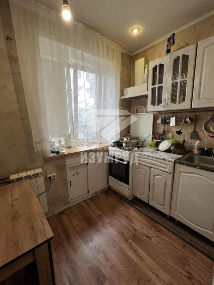 2-комн квартира Шахтеров пр-кт, 37