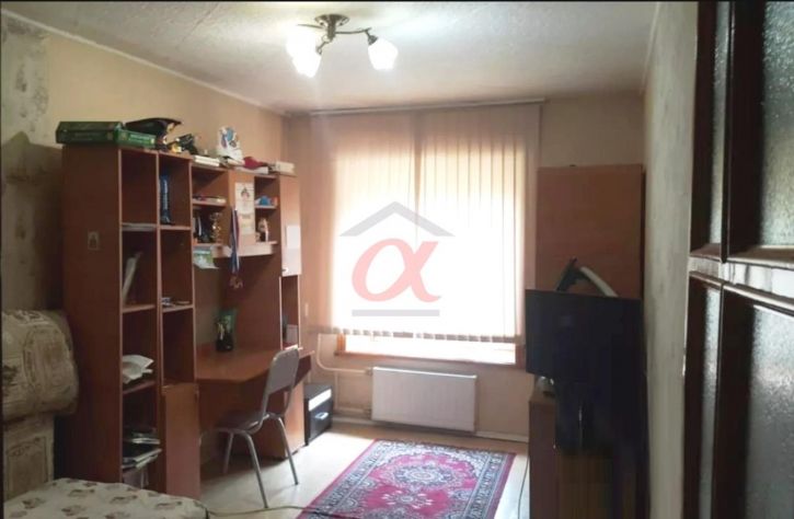 4-комн квартира Патриотов улица, 35