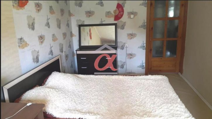 4-комн квартира Патриотов улица, 35