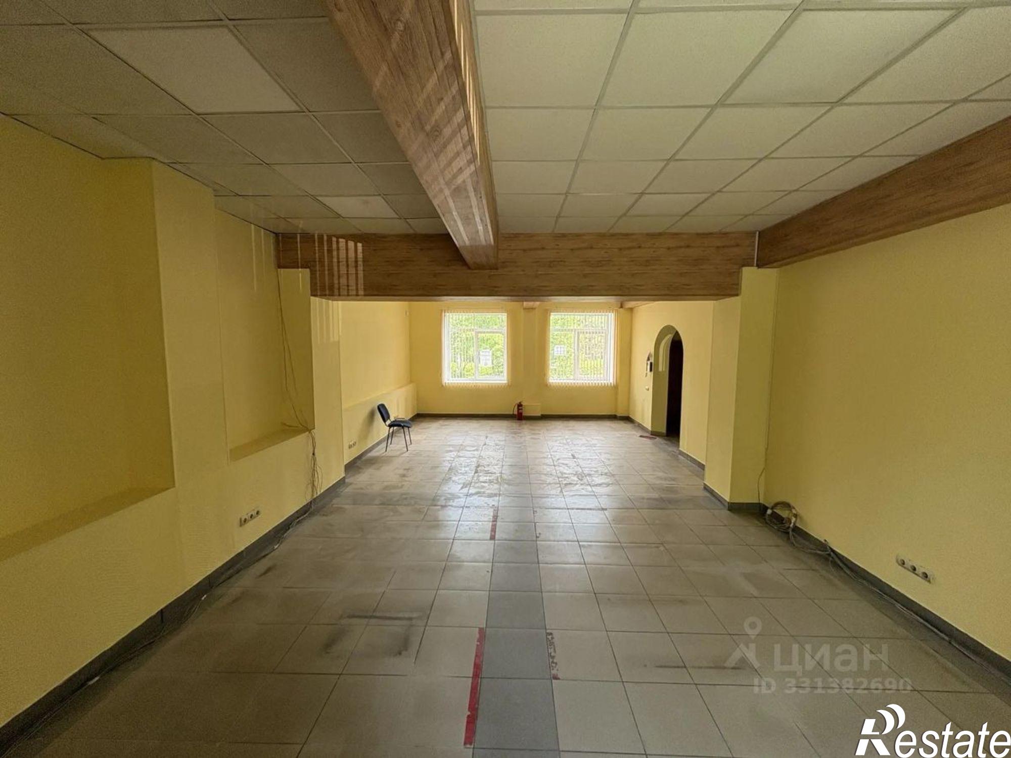 Купить офис, помещение под офис за 20 944 700 рублей на бульвар Строителей, 11
