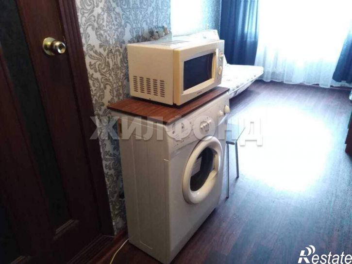 Комната Строителей бульвар, д.13