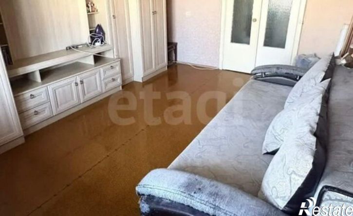 2-комн квартира Космическая улица, 37,  д. 37