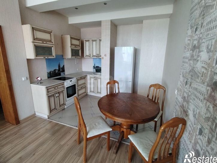 3-комн квартира б-р Строителей, 53,  д. 53
