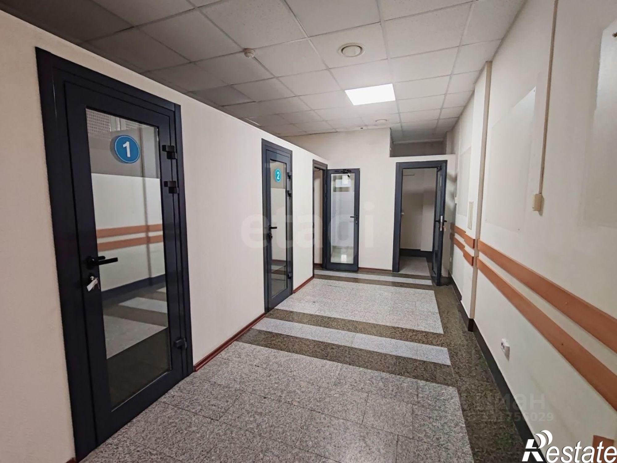 Купить офис, помещение под офис за 44 042 100 рублей на Молодежный пр-кт, 3а