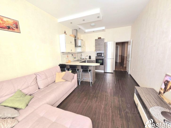 3-комн квартира пр-кт Шахтеров, 62б,  д. 62б