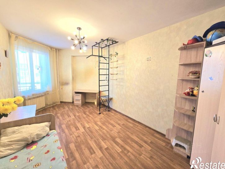3-комн квартира пр-кт Шахтеров, 62б,  д. 62б