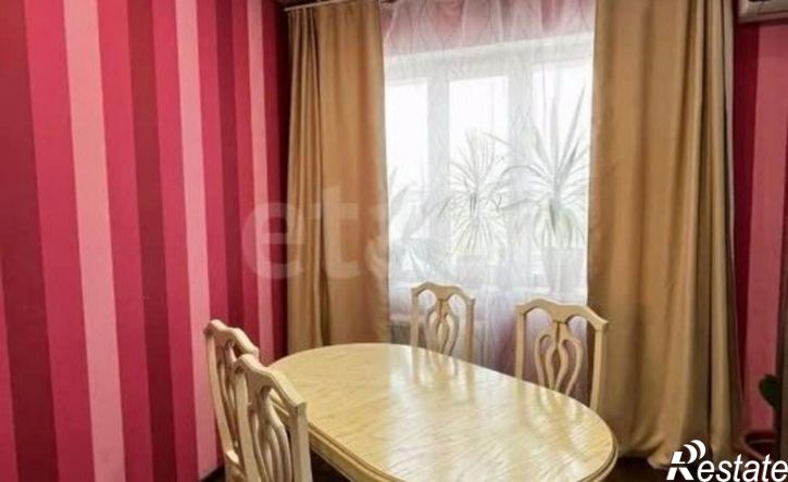 4-комн квартира ул Сибиряков-Гвардейцев, 22,  д. 22