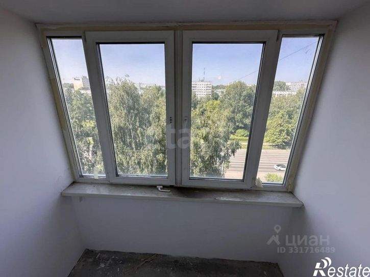 3-комн квартира б-р Строителей, 24,  д. 24