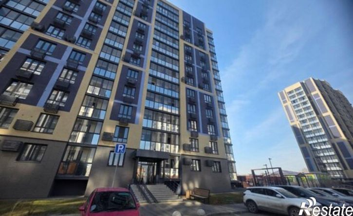 2-комн квартира б-р Строителей, 60 4,  д. 60 4,  к. 4