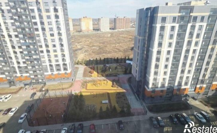 2-комн квартира б-р Строителей, 60 4,  д. 60 4,  к. 4