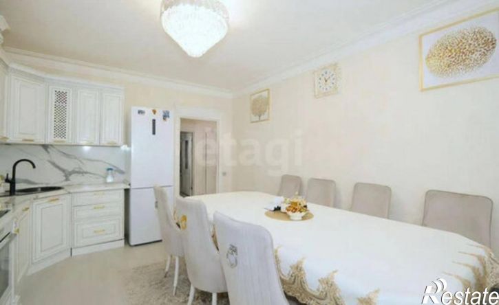 3-комн квартира б-р Строителей, 67,  д. 67