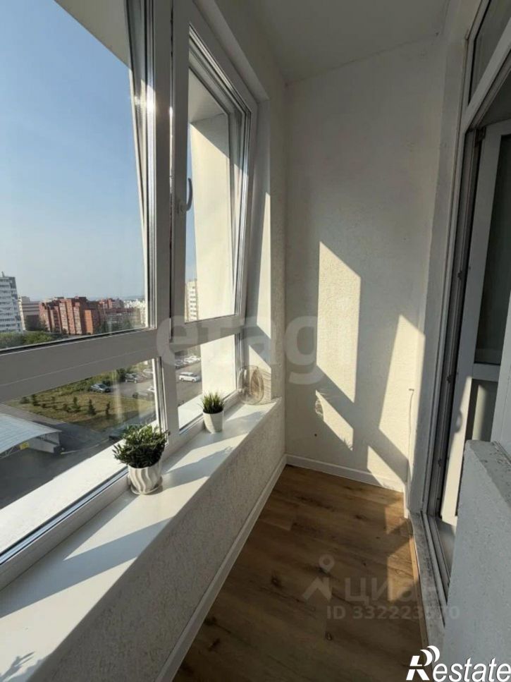 3-комн квартира ул Веры Волошиной, 40а,  д. 40а