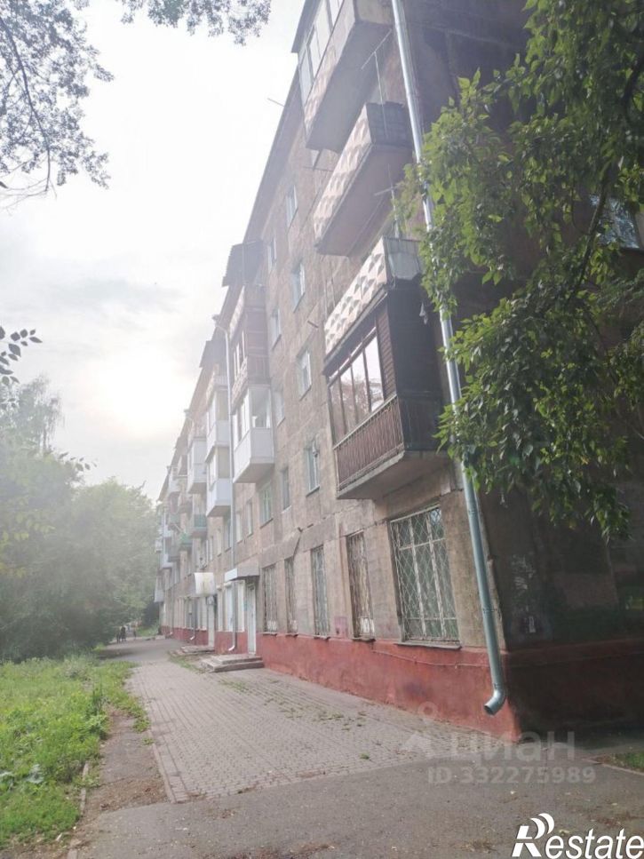 2-комн квартира ул 40 лет Октября, 31,  д. 31
