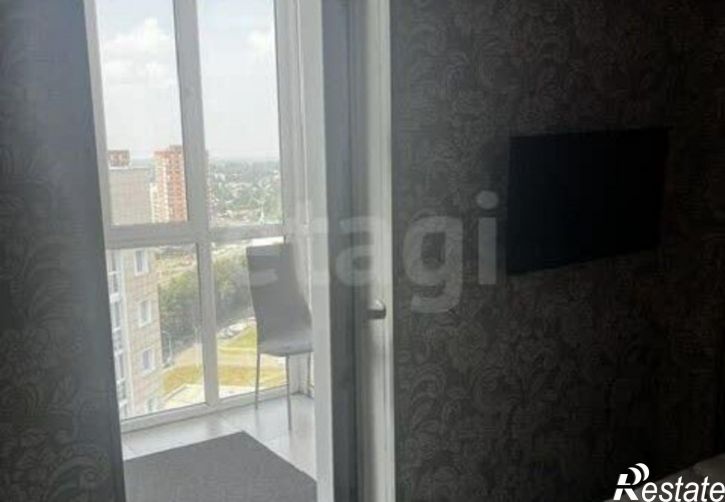 3-комн квартира пр-кт Шахтеров, 74а,  д. 74а