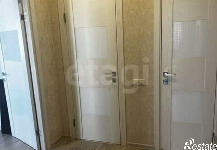 3-комн квартира пр-кт Шахтеров, 74а,  д. 74а