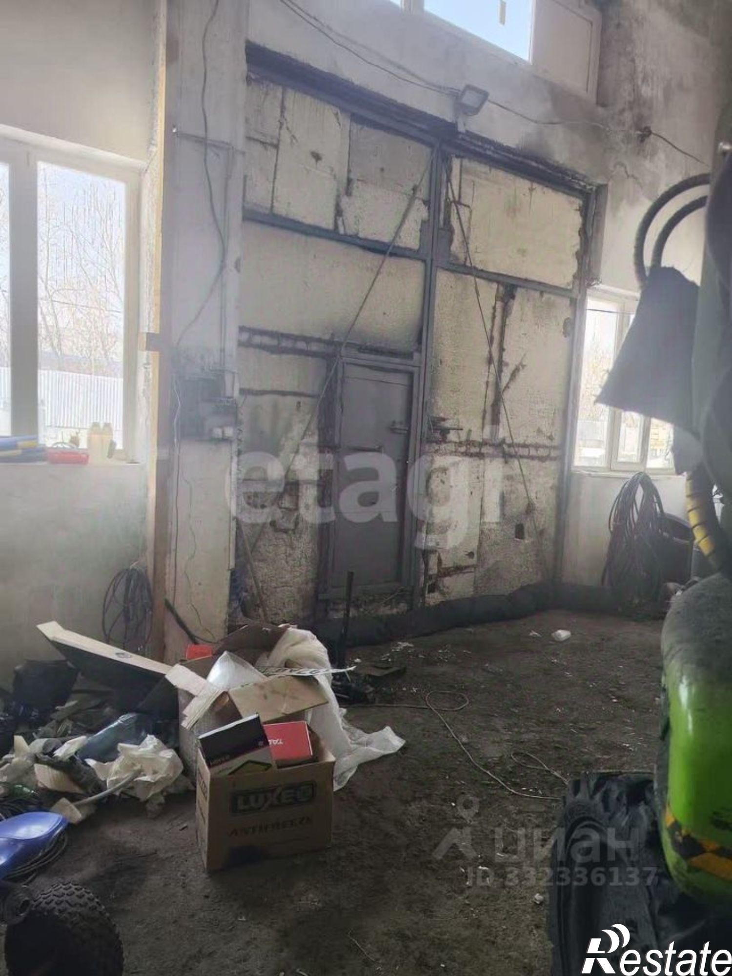 Купить складское помещение за 30 984 800 рублей на ул Муромцева, 1