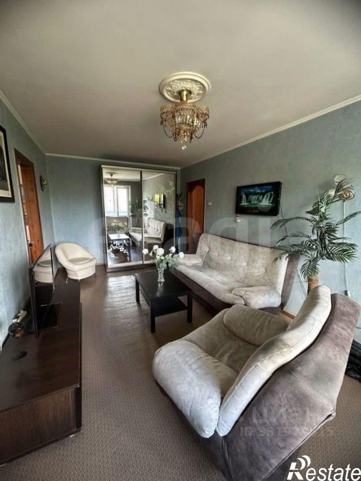 4-комн квартира б-р Строителей, 11,  д. 11