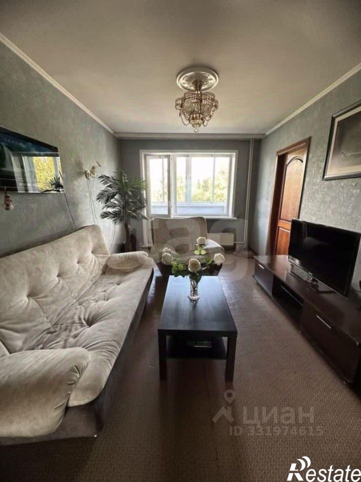 4-комн квартира б-р Строителей, 11,  д. 11