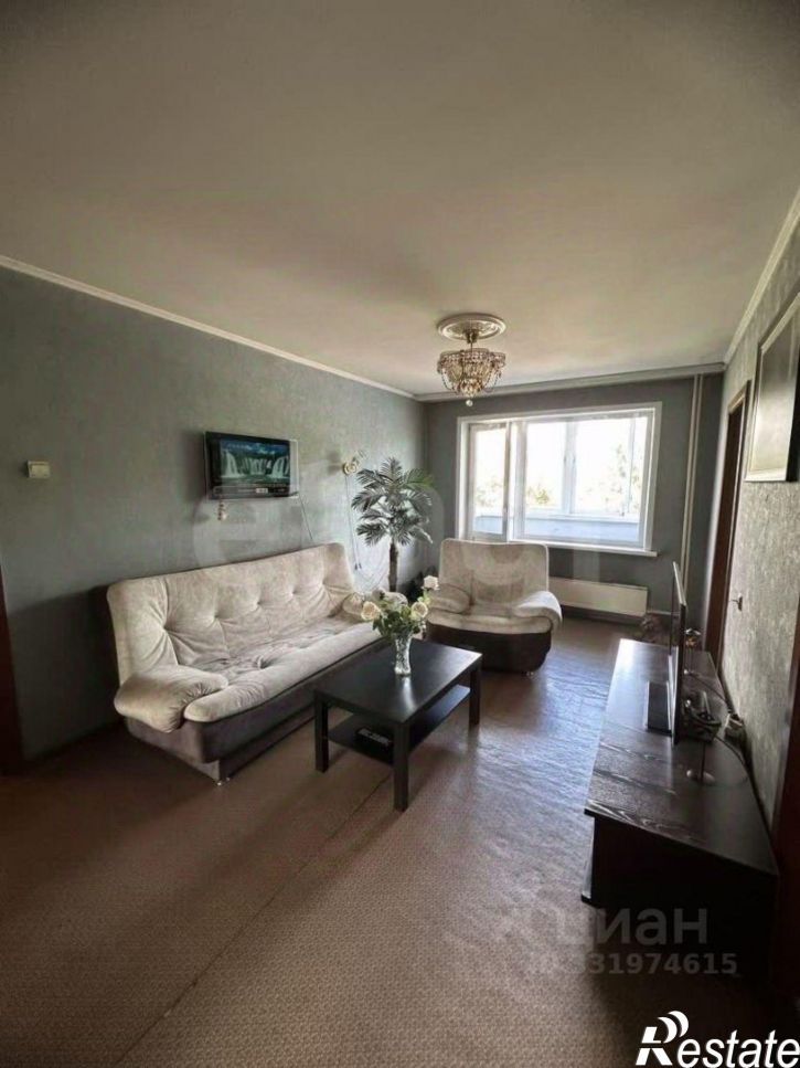 4-комн квартира б-р Строителей, 11,  д. 11