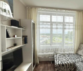 2-комн, 42кв м, этаж 3/5 Кедровый б-р, 12