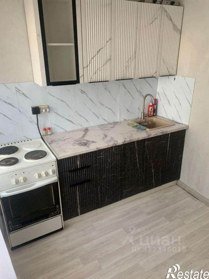 2-комн квартира ул Инициативная, 44,  д. 44