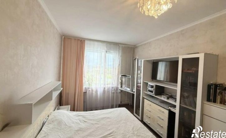 2-комн квартира Кедровый б-р, 12,  д. 12