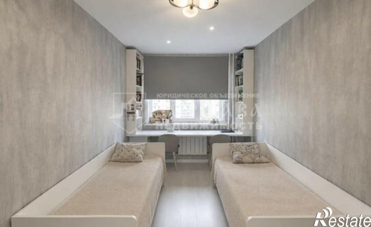 3-комн квартира пр-кт Шахтеров, 70а,  д. 70а