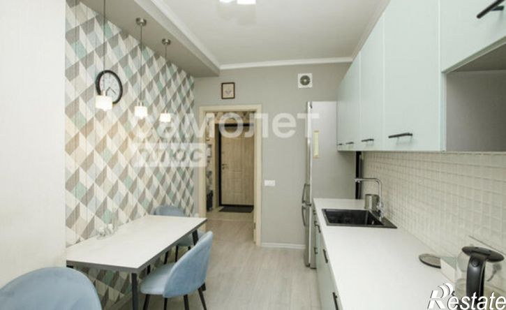 3-комн квартира пр-кт Шахтеров, 68,  д. 68