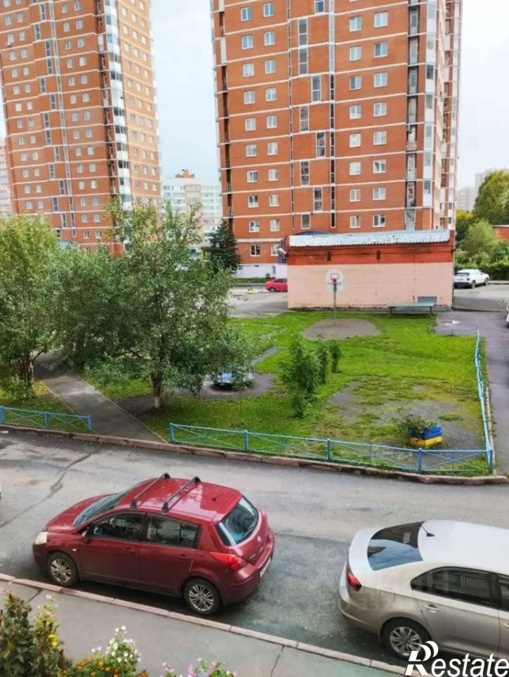1-комн квартира пр-кт Шахтеров, 121,  д. 121