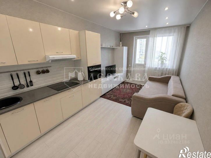 3-комн квартира пр-кт Шахтеров, 58а,  д. 58а