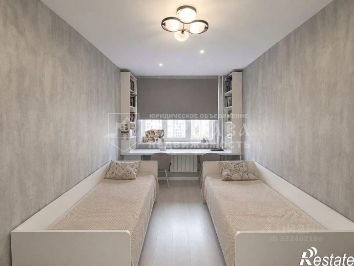 3-комн квартира пр-кт Шахтеров, 58а,  д. 58а