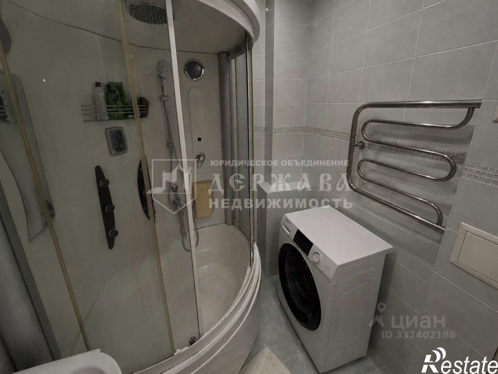 3-комн квартира пр-кт Шахтеров, 58а,  д. 58а