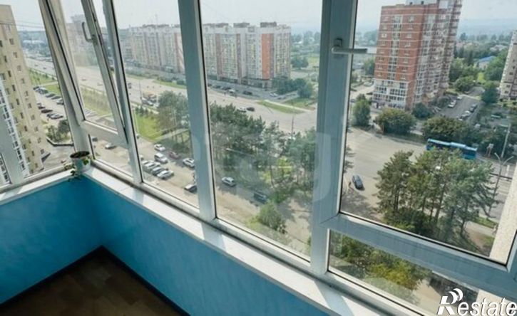 2-комн квартира пр-кт Шахтеров, 70а,  д. 70а