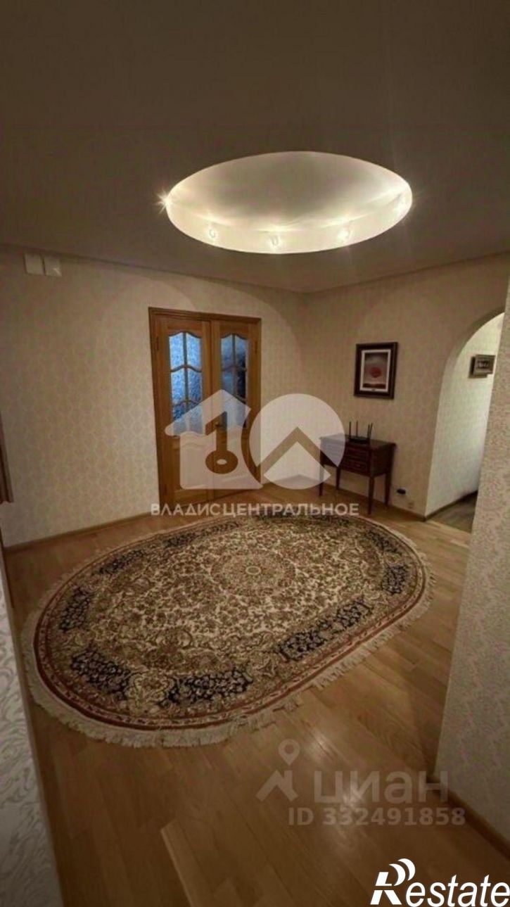 3-комн квартира б-р Строителей, 28/1,  д. 28/1