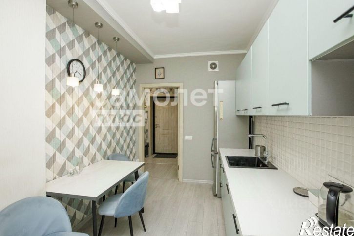 3-комн квартира пр-кт Шахтеров, 68,  д. 68